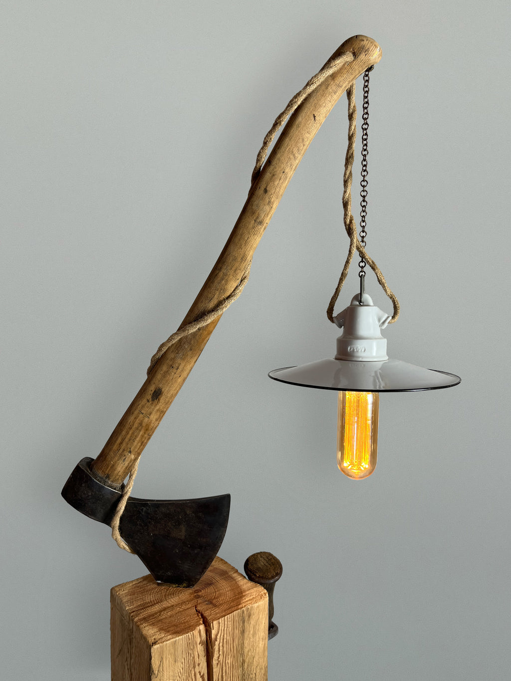 Stehlampe Emilia – Unikat