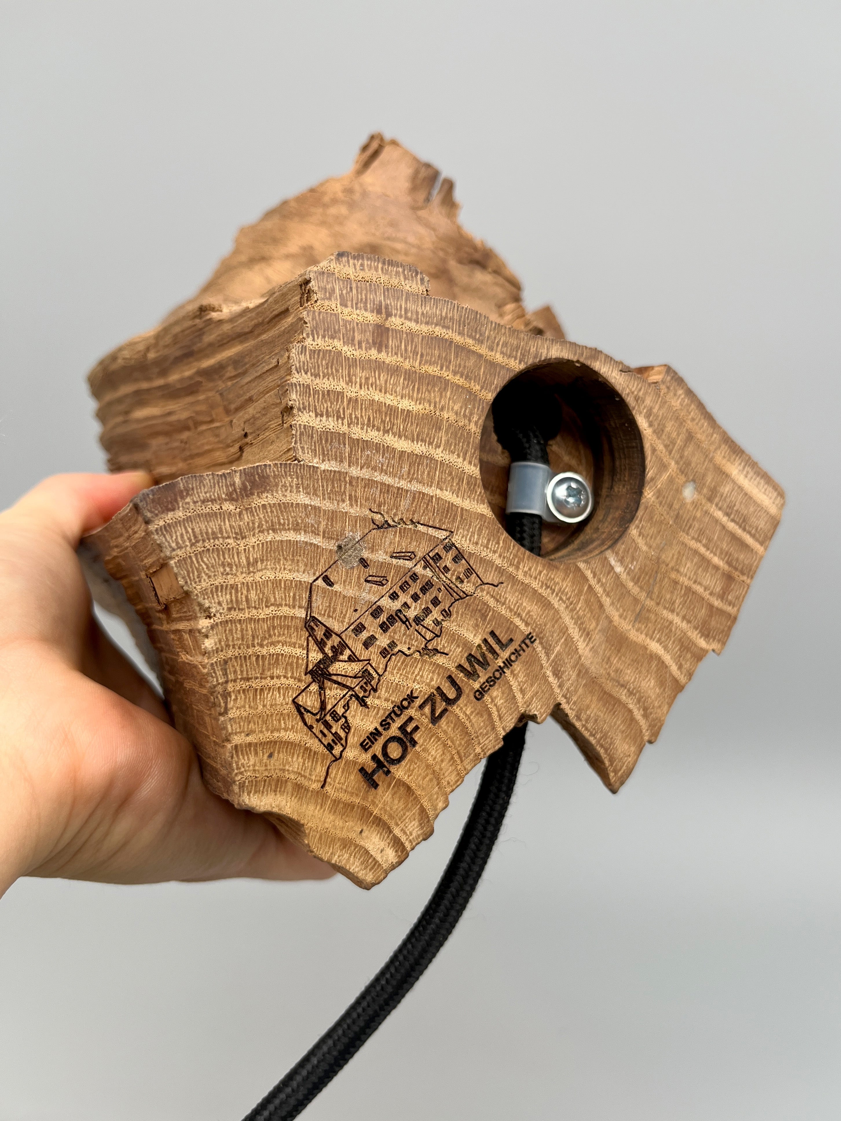 Nachttischlampe aus Hof zu Wil Eiche (Bruchholz)