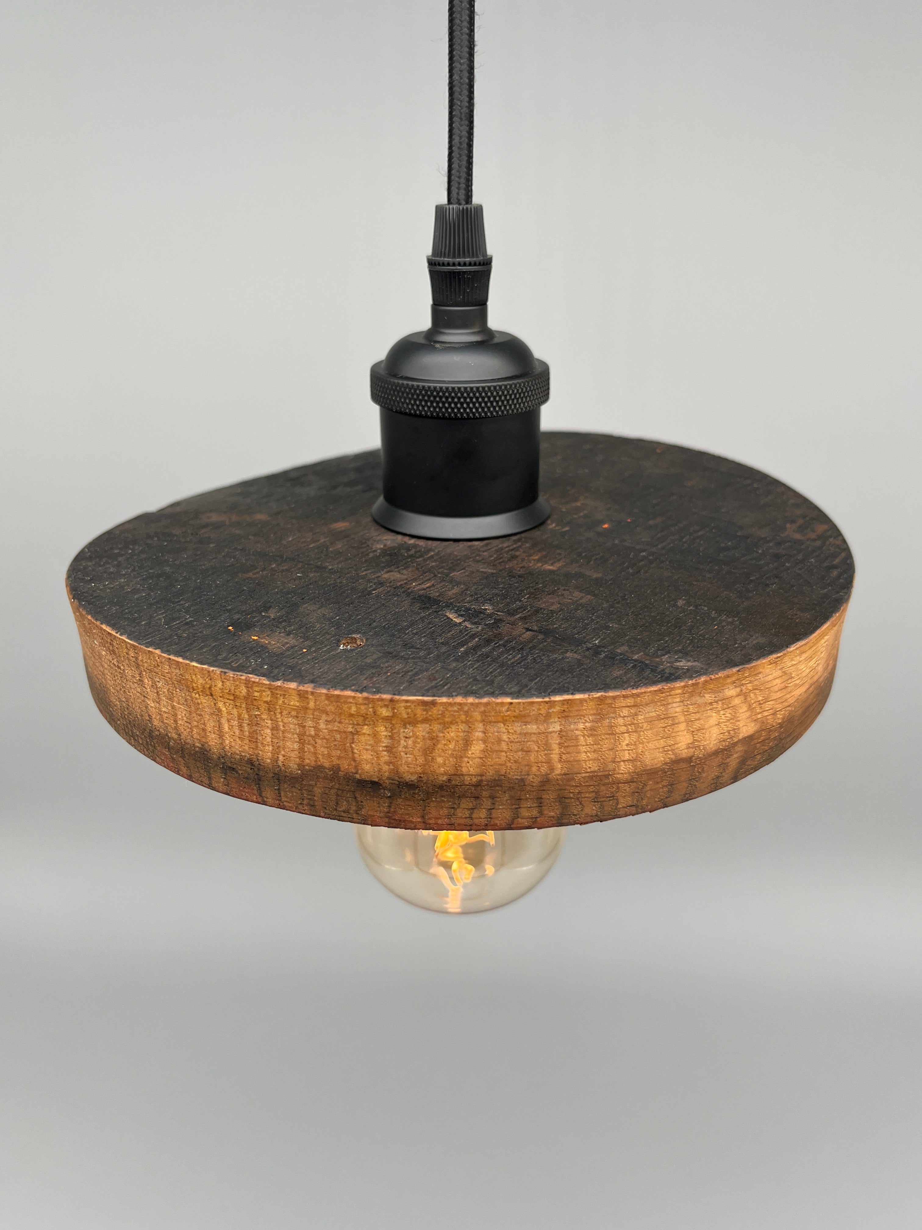 Glühwürmli – Holz Lampenschirm, Eiche aus Weinfass