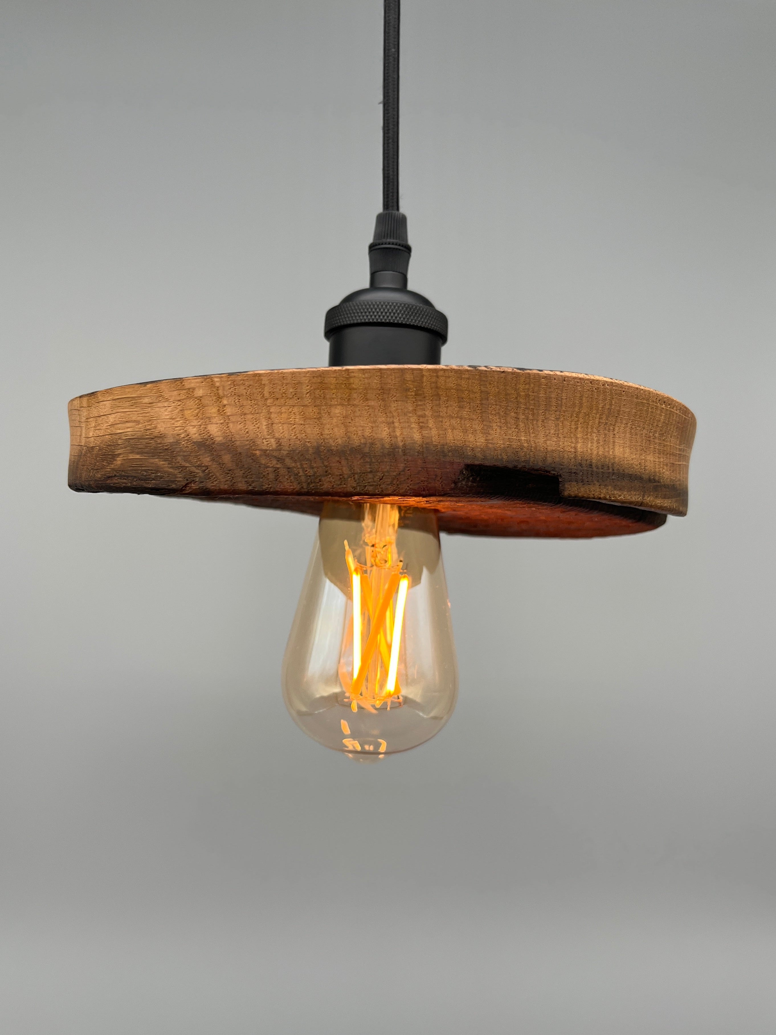 Glühwürmli – Holz Lampenschirm, Eiche aus Weinfass