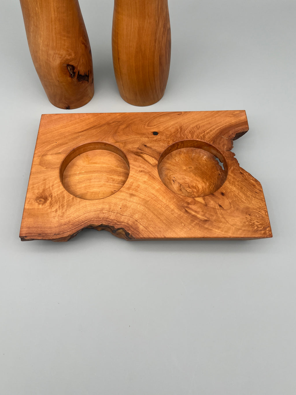 Pfeffer- und Salzmühle Set mit Brettli – Weissdorn