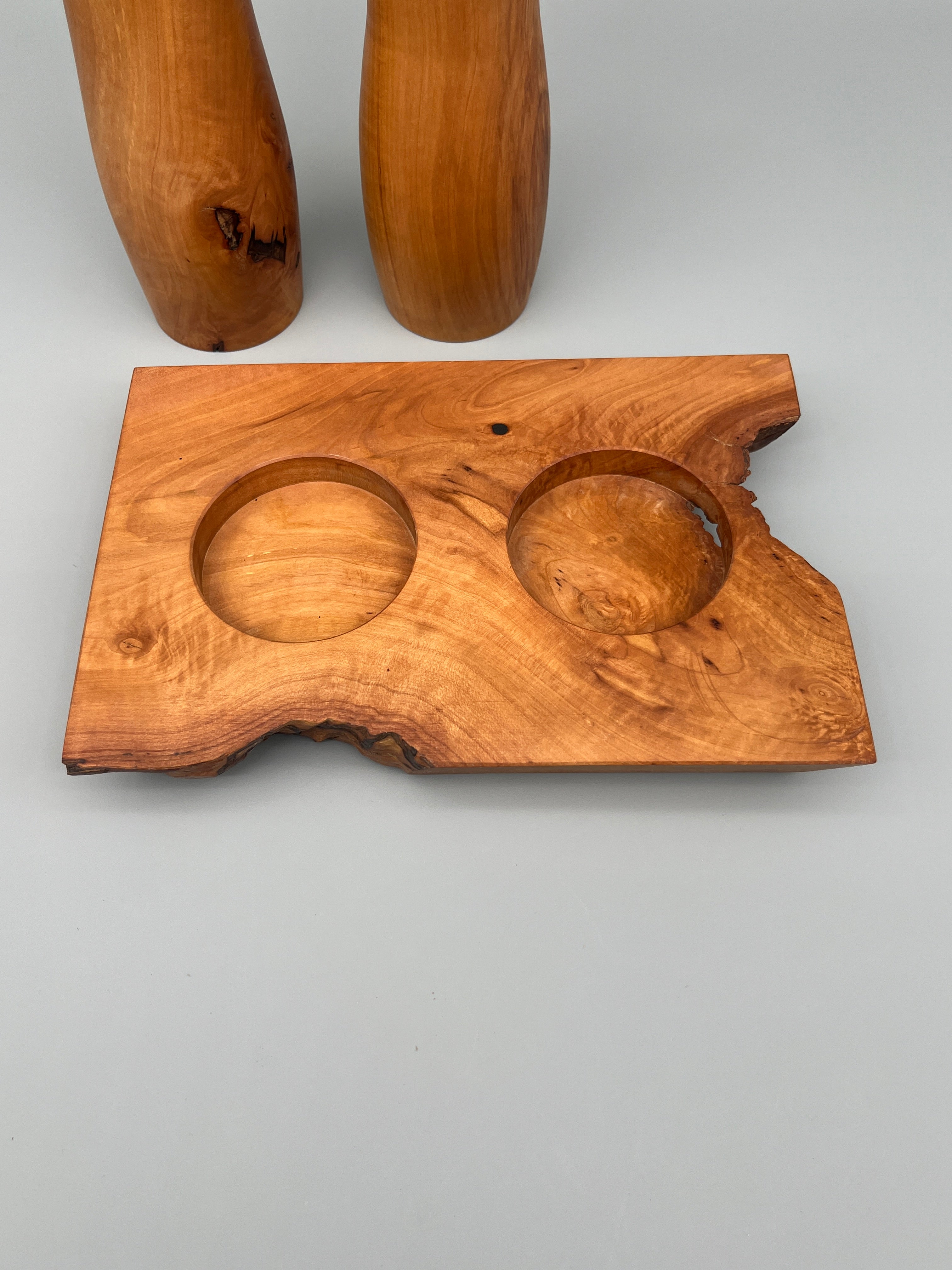 Pfeffer- und Salzmühle Set mit Brettli – Weissdorn