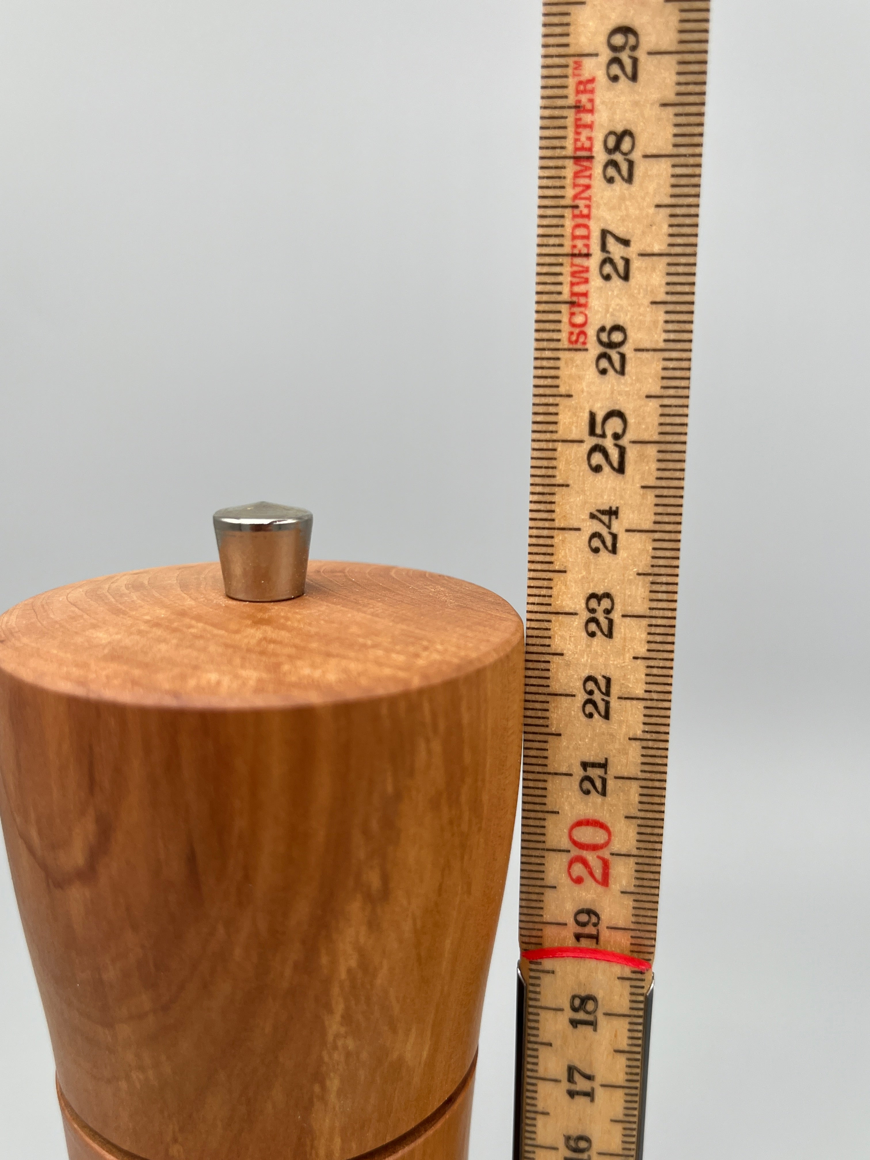 Pfeffer- und Salzmühle Set mit Brettli – Weissdorn