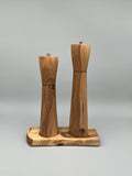 Pfeffer- und Salzmühle Set mit Brettli – Nussbaum