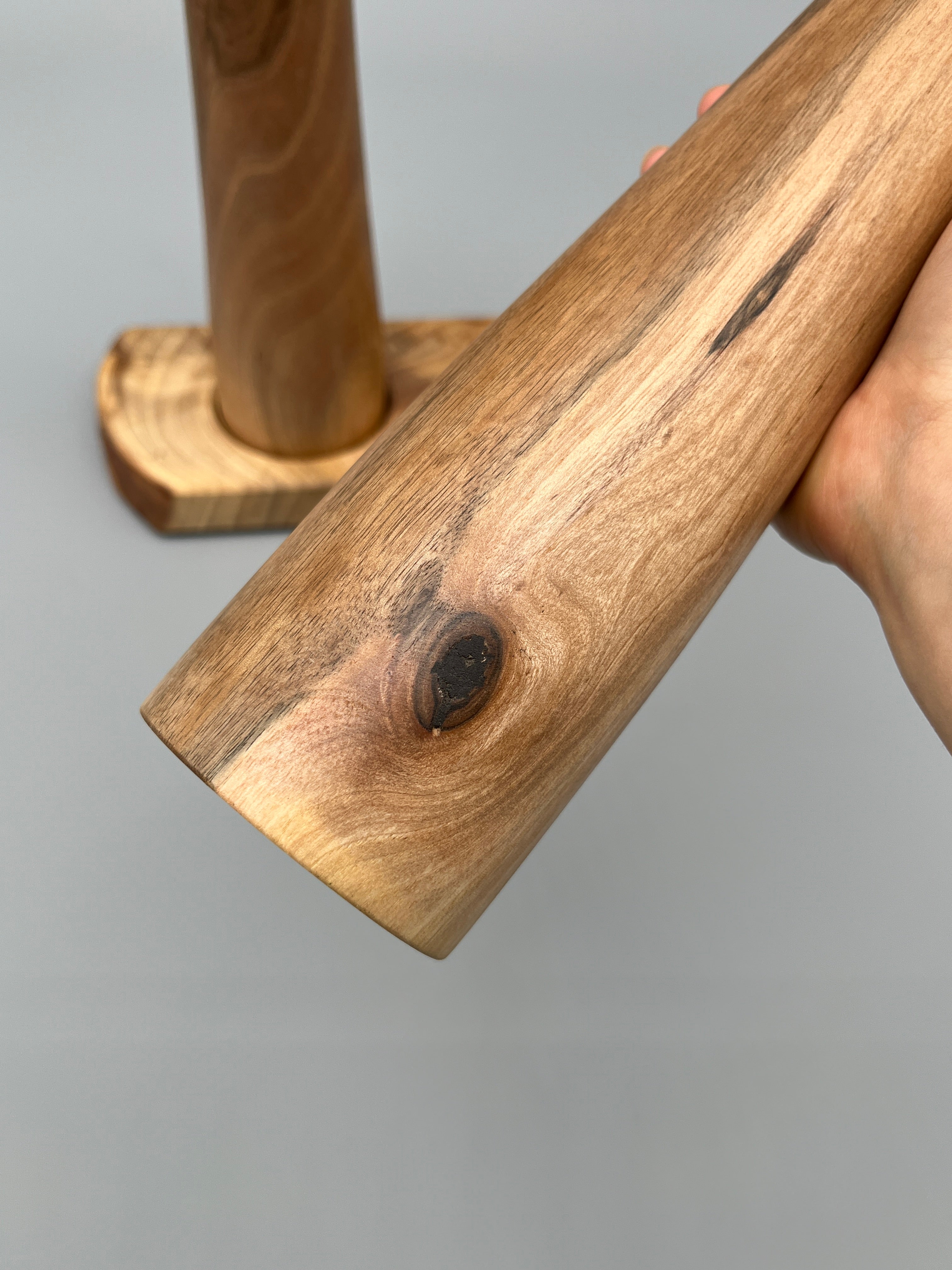 Pfeffer- und Salzmühle Set mit Brettli – Nussbaum