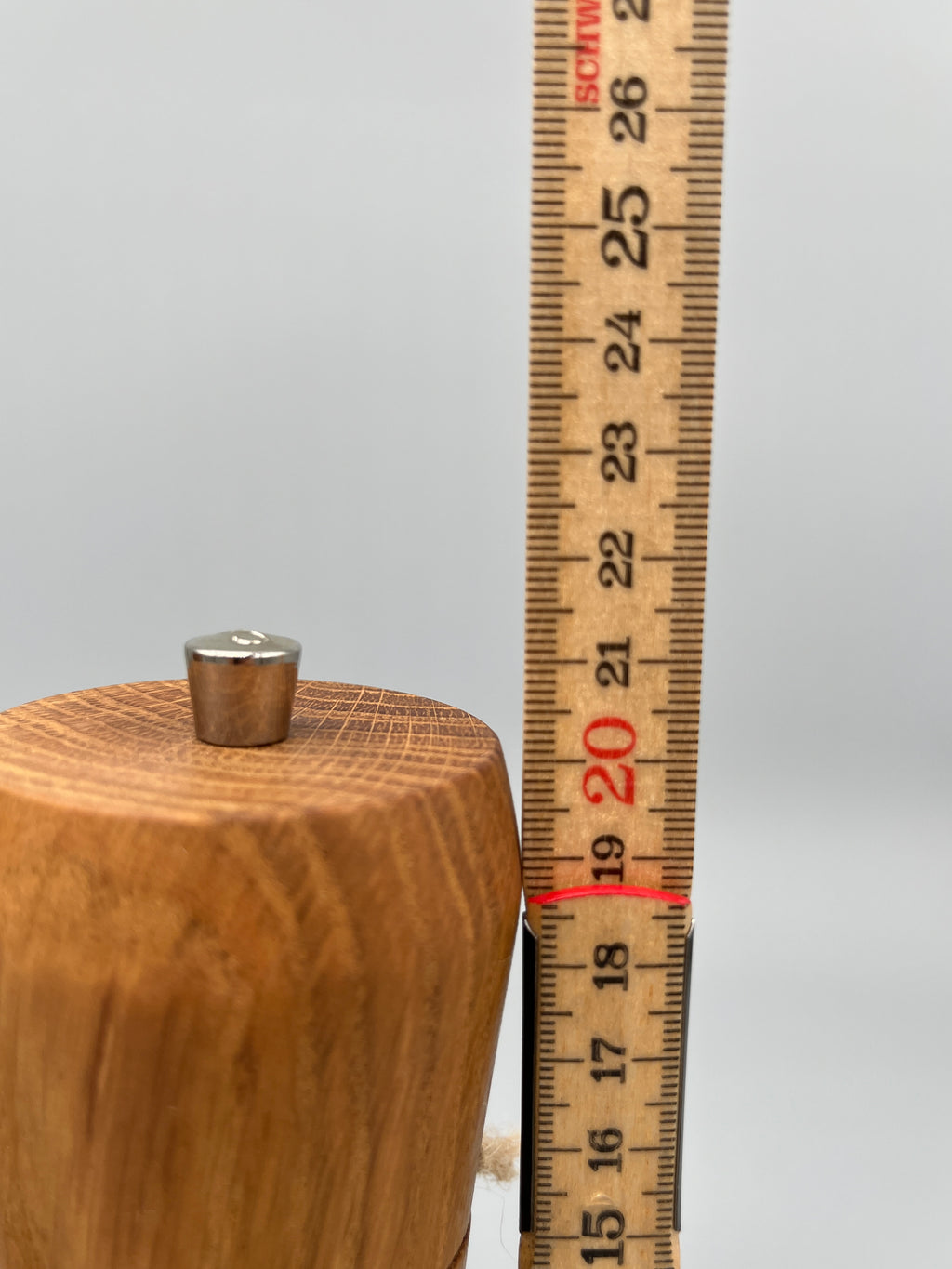 Pfeffer- und Salzmühle Set mit Brettli – Eiche