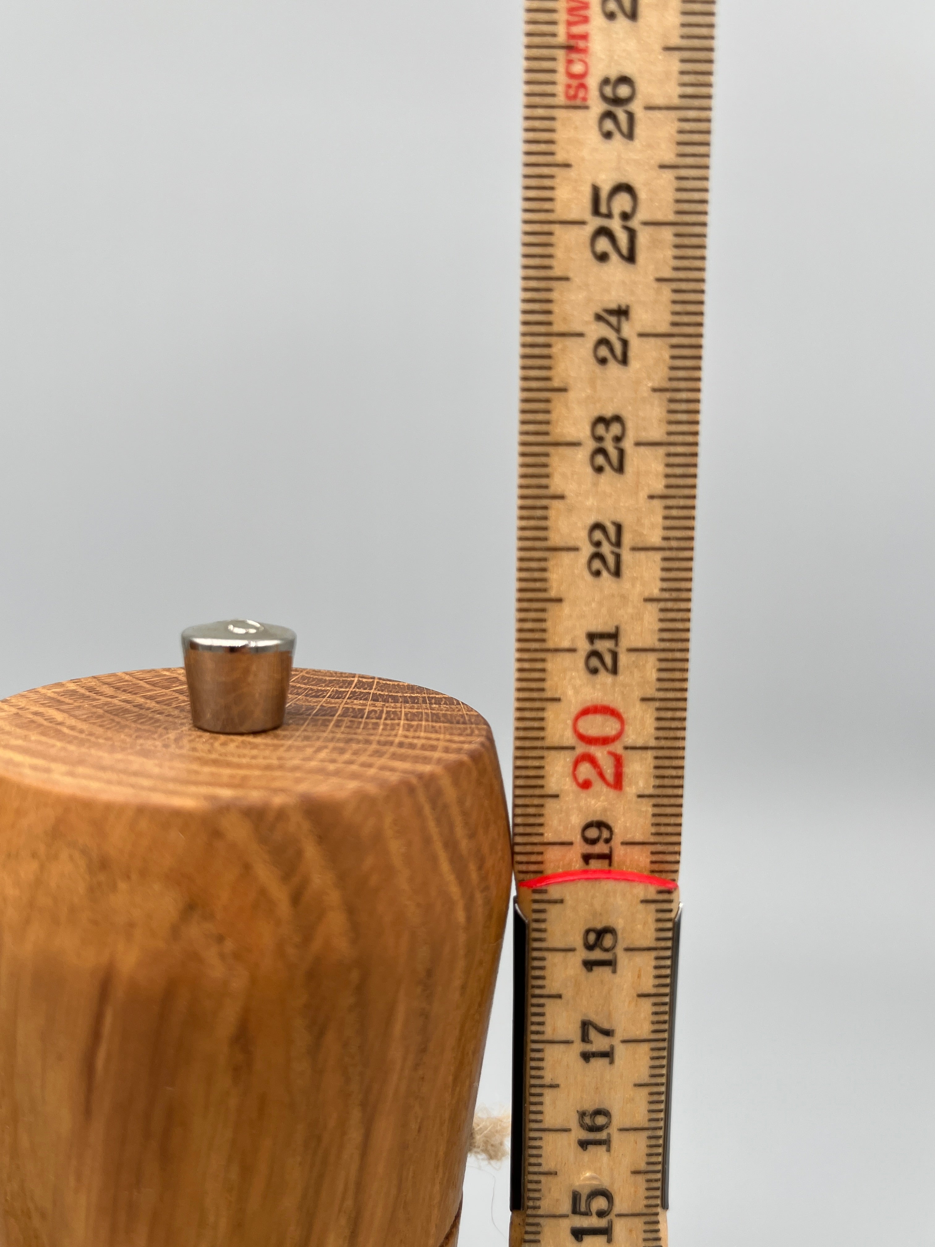 Pfeffer- und Salzmühle Set mit Brettli – Eiche