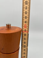 Pfeffer- und Salzmühle Set mit Brettli – Eibe